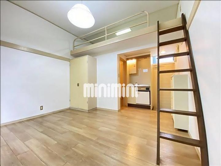 リレントレオIIの内装