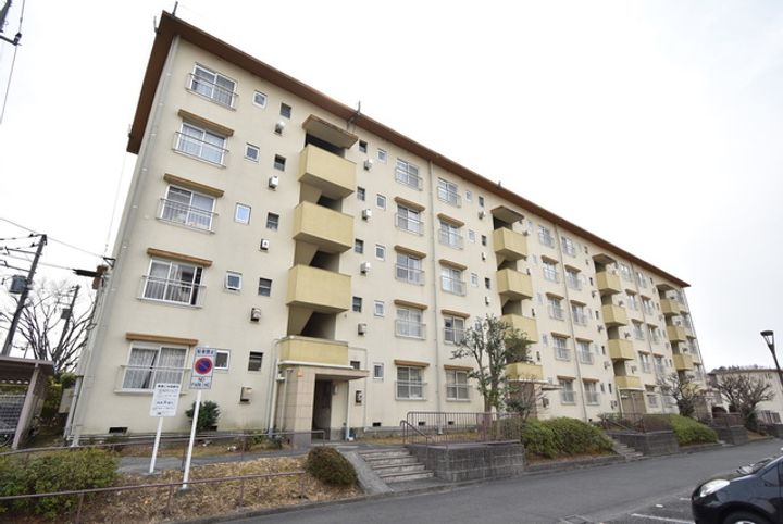 UR奈良北の外観