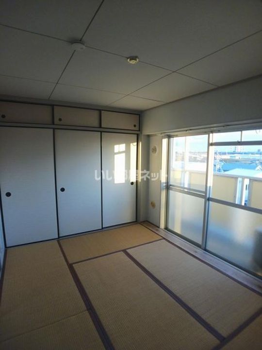 ビレッジハウス尾上3号棟の居間