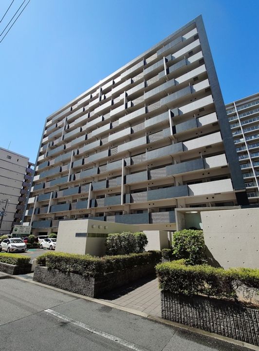 ア・ミュゼ新大阪の外観