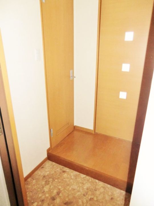 大阪府大阪市平野区喜連東5(マンション)の賃貸物件の玄関