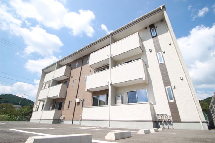 ラヴィーヌ上町屋の外観
