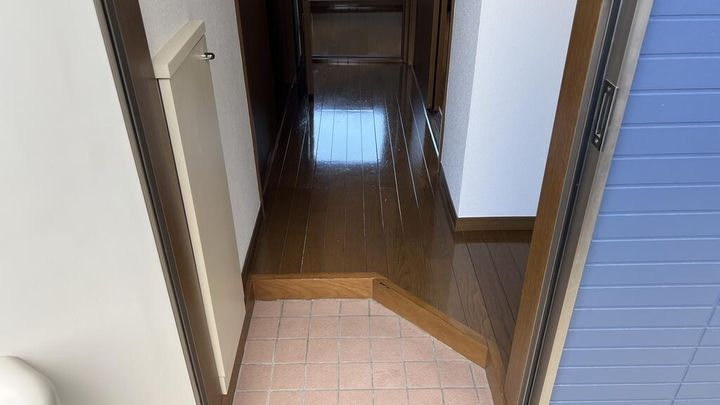 エクシード南染師町の玄関