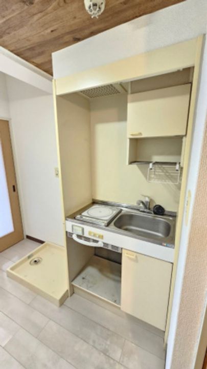 STビルNo.13のキッチン