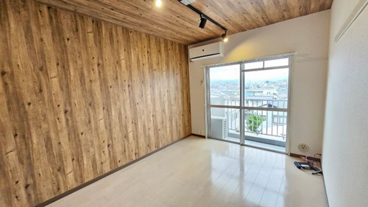 STビルNo.13の居間