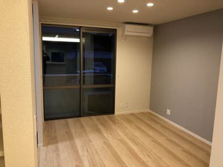 シャーメゾKの居間