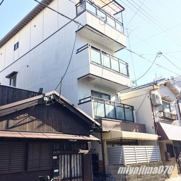 スプリングハイツ国香の外観