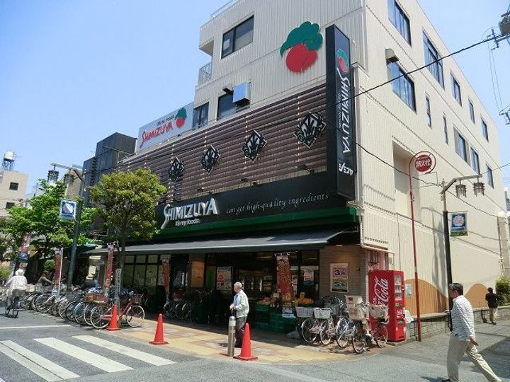 Flat K KASUYAの周辺