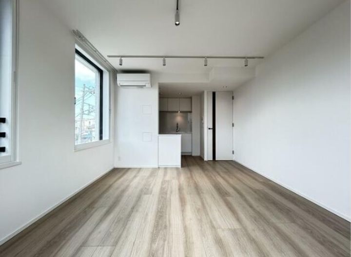 東京都大田区田園調布本町(マンション)の賃貸物件の居間