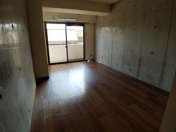 木町通TKビルの内装