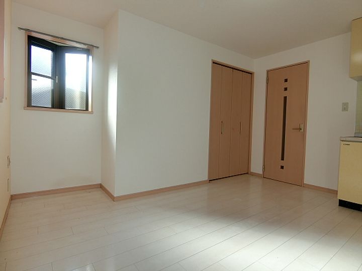 テラパレスIIIの居間