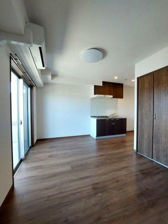 アーウィン羽沢の居間