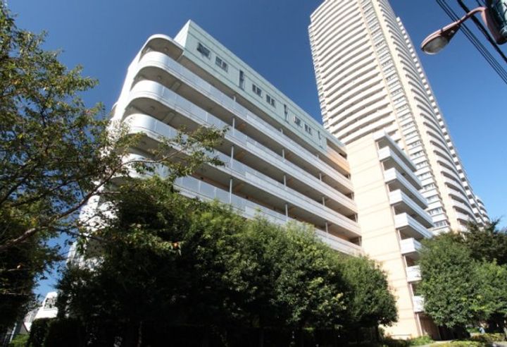 東京都新宿区河田町(マンション)の賃貸物件の外観