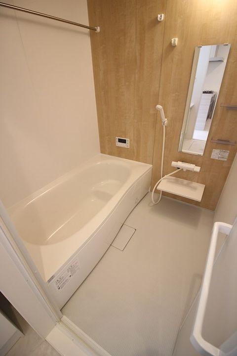 ファミールヴィラ A棟の風呂