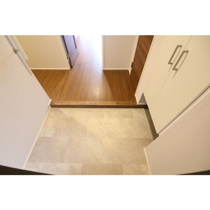 ラリュールの玄関