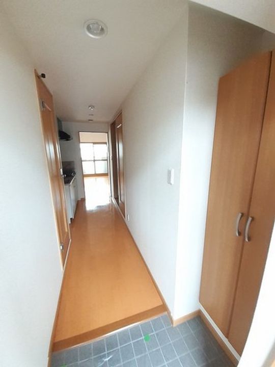 ネオ・ブリーズの玄関