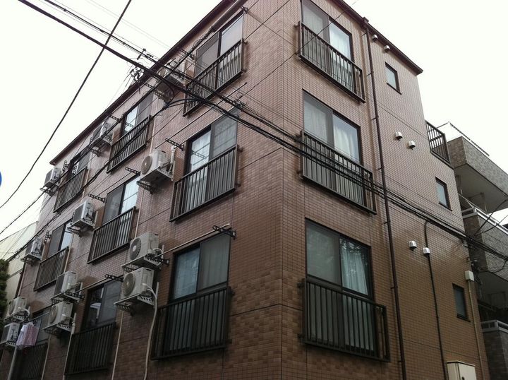 小林第三ビルの外観