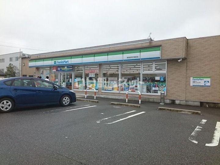 シャーメゾン新高岡の周辺
