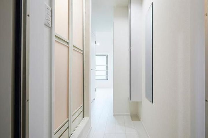 東京都目黒区五本木2(アパート)の賃貸物件の玄関