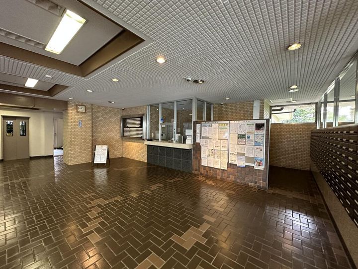 ライオンズマンション大倉山の地図