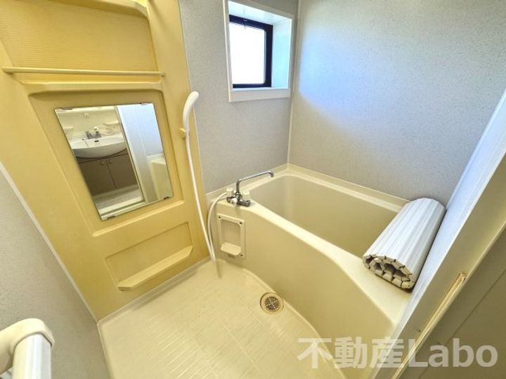 徳島県板野郡藍住町住吉字神蔵(アパート)の賃貸物件の風呂