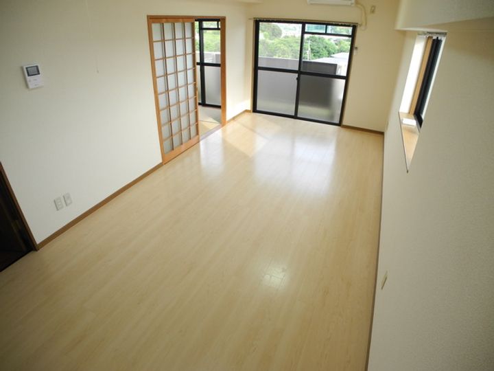 マンションミゾロクの居間