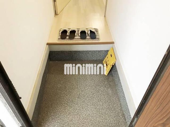 メゾン池田の玄関