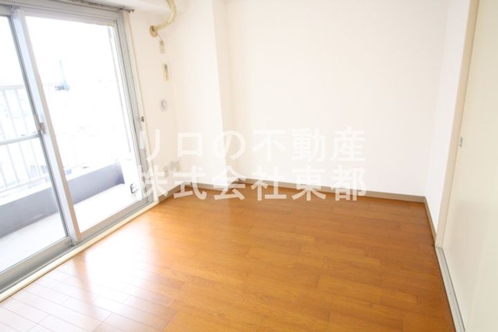 プレシエ武蔵新城(新城京浜ビル)の居間