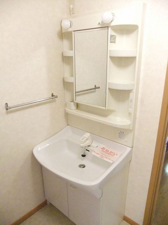 カレント静 Bの内装