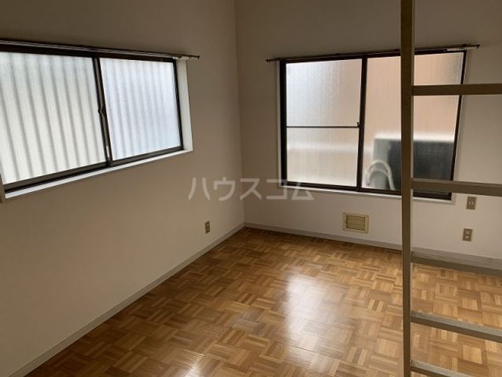 美しの森の居間