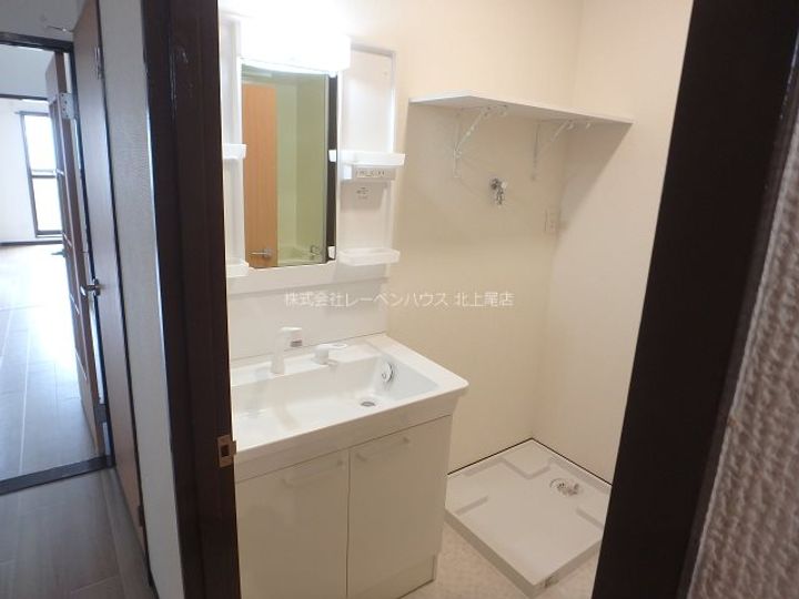 沖友マンションIIIの内装