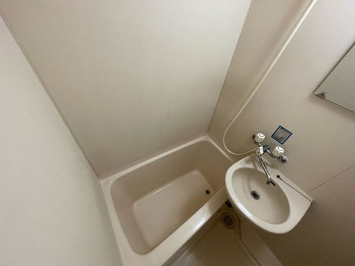 ドラゴーン金原の風呂