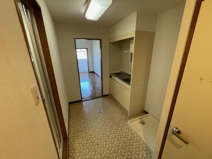 ドラゴーン金原の内装