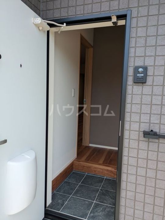 AFC RESIDENCE 三保松原Bの玄関