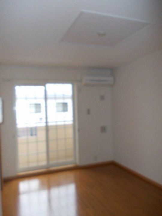 福島県いわき市平中神谷字六本榎(アパート)の賃貸物件の居間