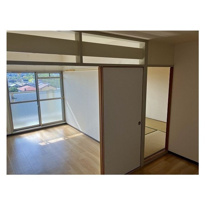 セントエルモ高石の居間