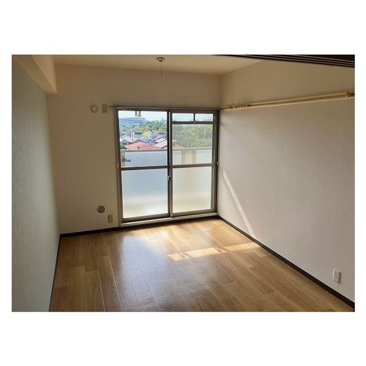 セントエルモ高石の居間