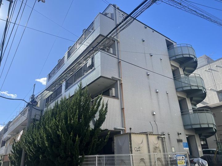 コーポシルビア6の外観