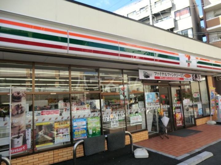 イル・パラッツオの周辺