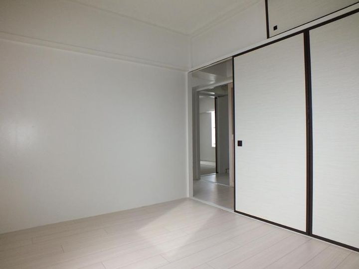 ビレッジハウス岬台の内装