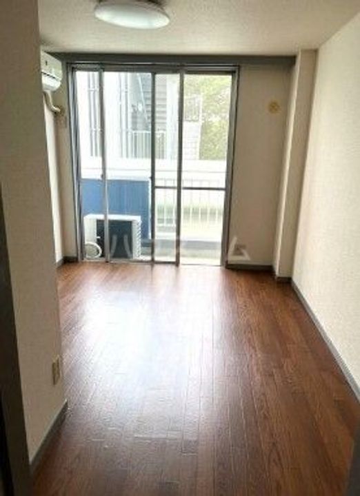 プランドール横山の居間