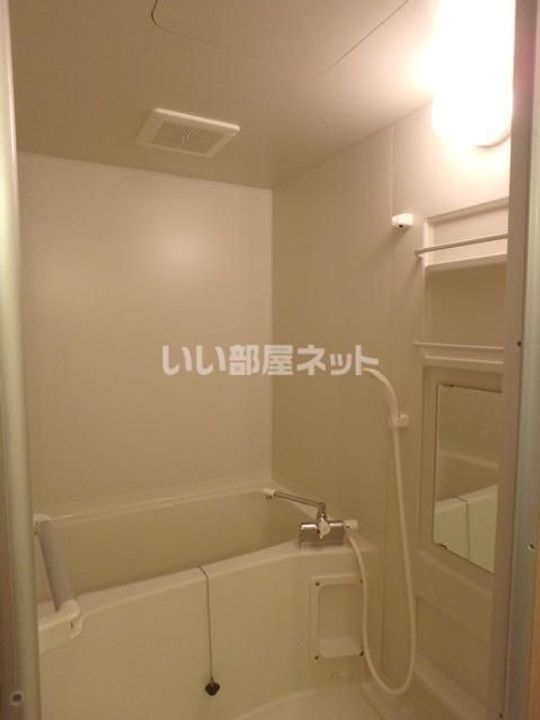 ユーミー伏石IIの風呂