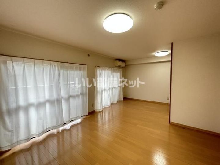 ユーミー伏石IIの内装