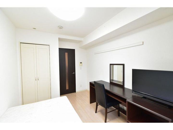 東京都新宿区西新宿4(マンション)の賃貸物件の居間