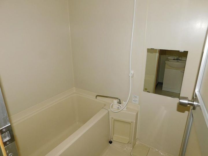 メゾンアルパIIの風呂