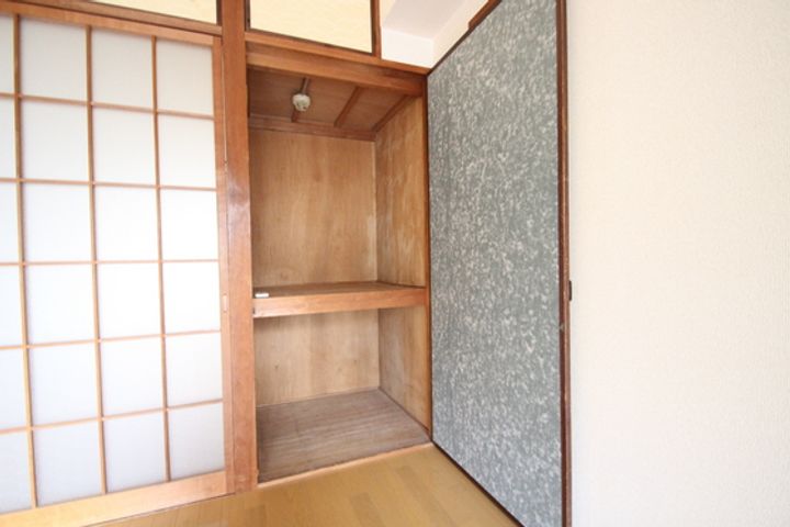 植木ビルの内装