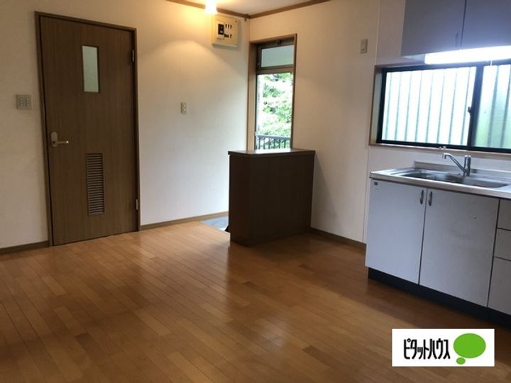 コーポラスYの玄関