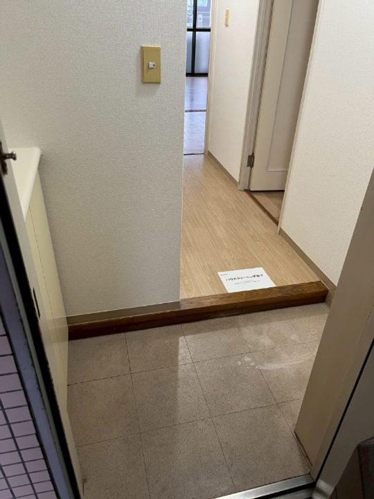 グランディオ・ウエノの玄関