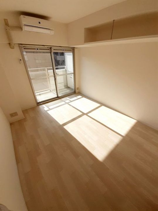 大阪府堺市北区中百舌鳥町2(マンション)の賃貸物件の居間