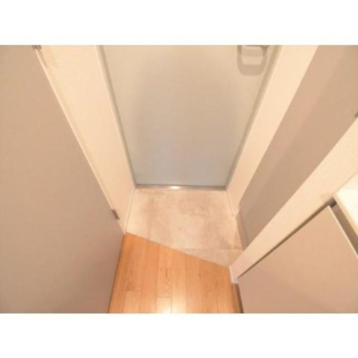 東京都新宿区新宿6(マンション)の賃貸物件の玄関